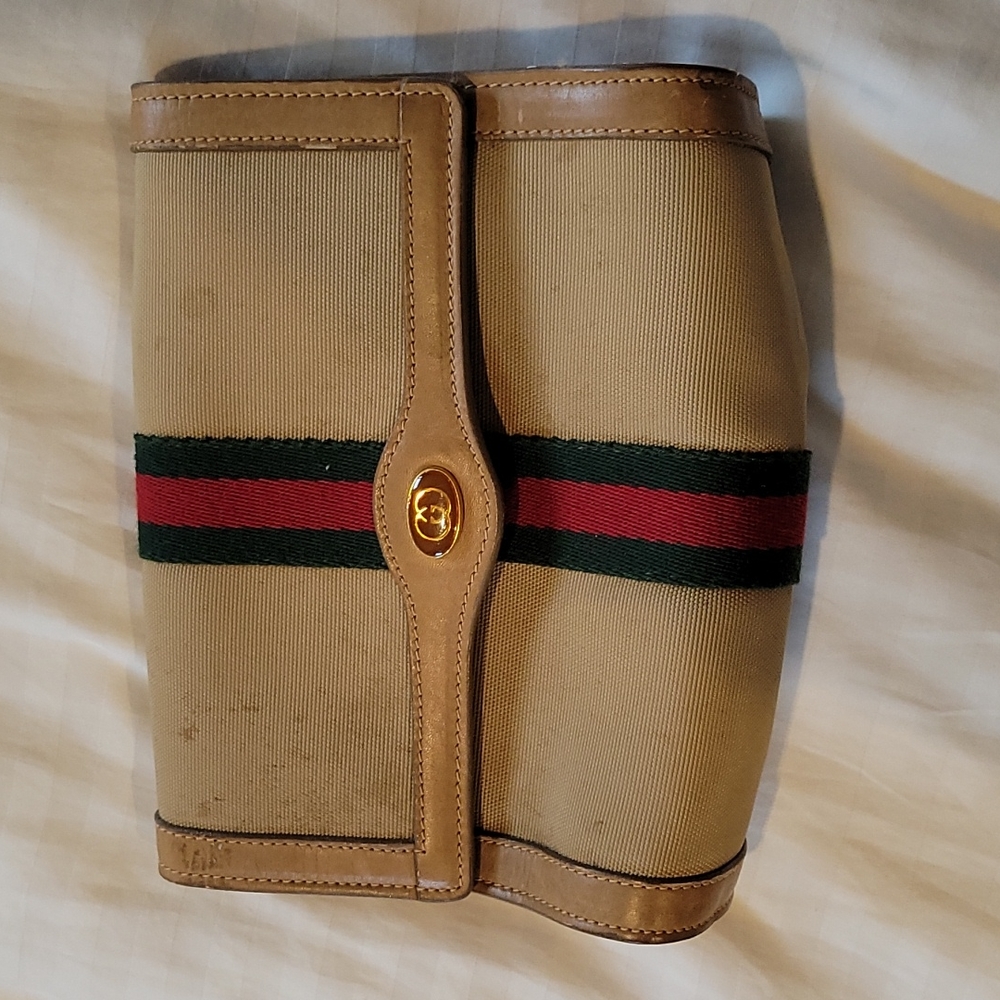 Vintage Gucci Parfums clutch